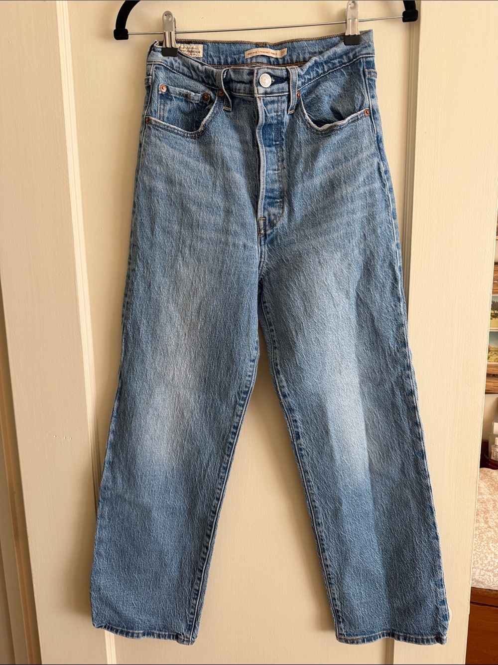 Levi’s Ribcage Straight Ankle Short